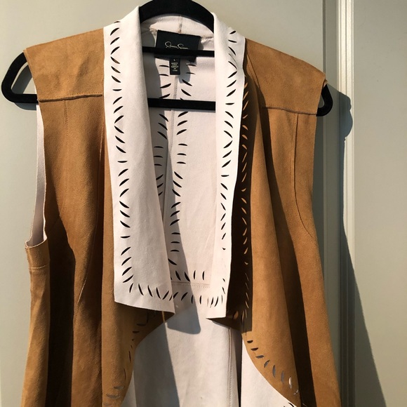 Jessica Simpson Ladies Tan Native Style Vest - Picture 2 of 5